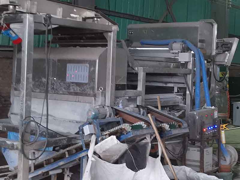 色选机|食品色选机|再生资源色选机|矿石色选机|履带色选机