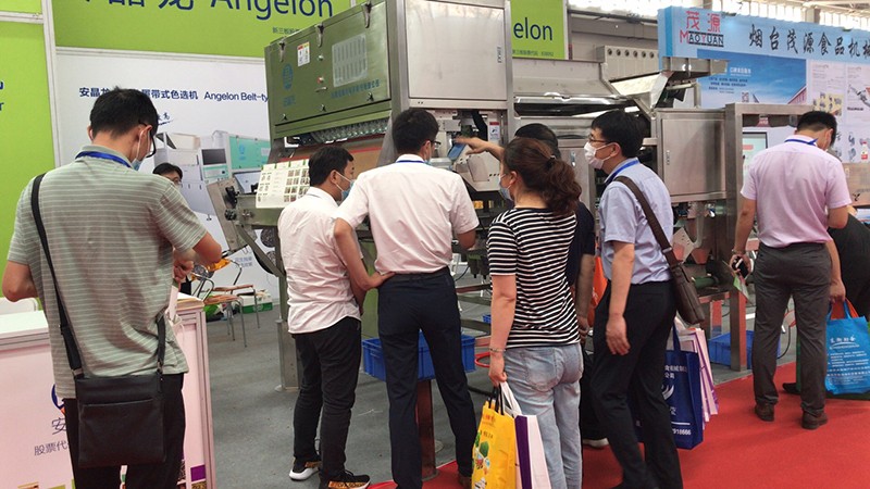 色选机|食品色选机|再生资源色选机|矿石色选机|履带色选机