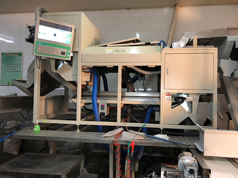 色选机|食品色选机|再生资源色选机|矿石色选机|履带色选机